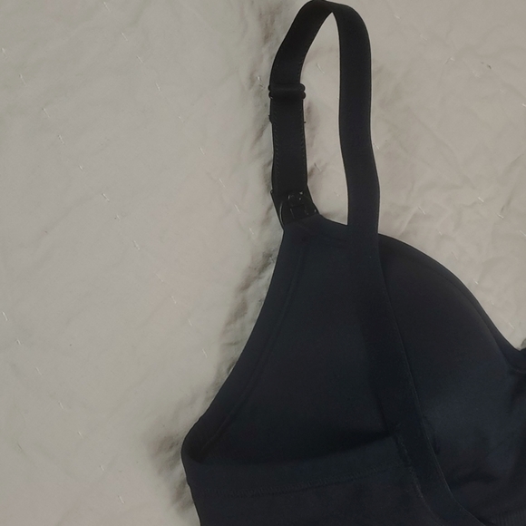 BRAVADO DESIGNS  NURSING BRA, NEW, NO TAGS - Picture 11 of 12